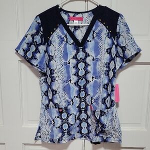 Betsey Johnson Blue and White Graphic Short Sleeve Blouse